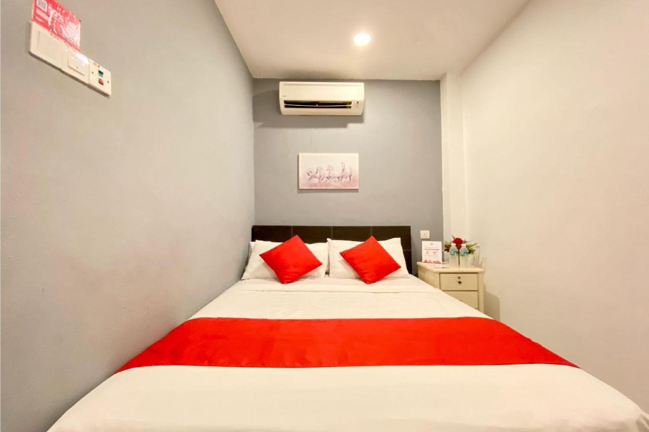 Spot On 90283 Twenty Seven Muntri Otel Tanjung Bungah  Dış mekan fotoğraf