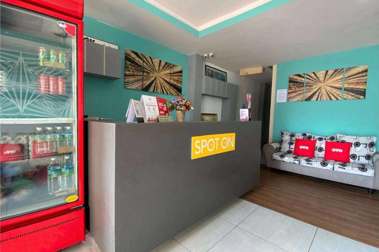 Spot On 90283 Twenty Seven Muntri Otel Tanjung Bungah  Dış mekan fotoğraf
