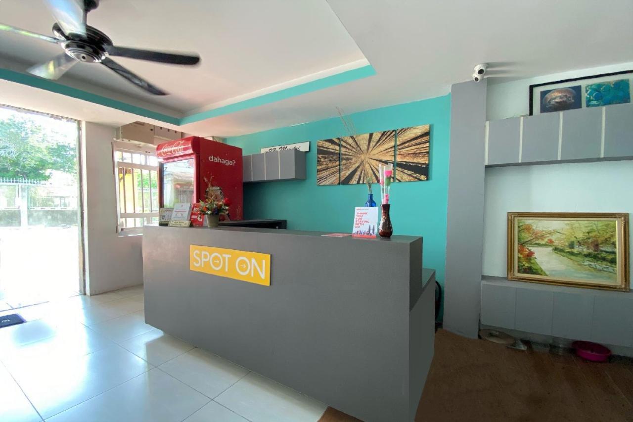 Spot On 90283 Twenty Seven Muntri Otel Tanjung Bungah  Dış mekan fotoğraf